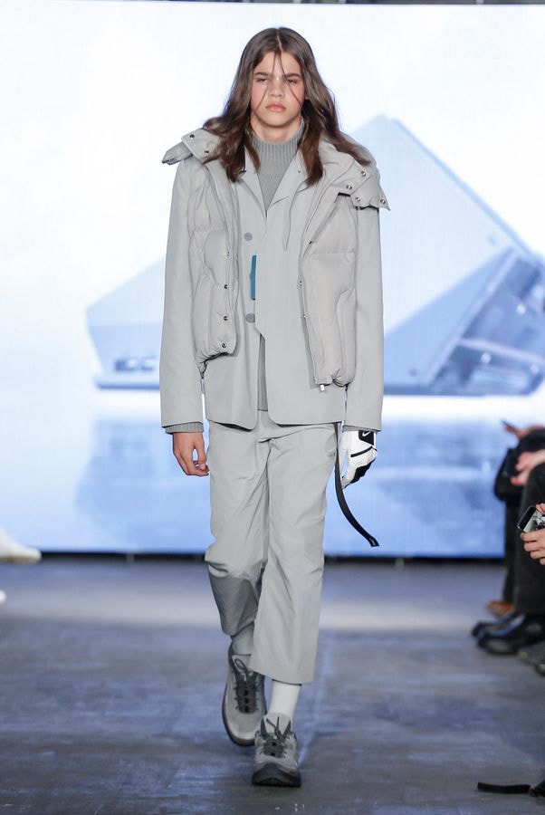 C2H4 Spring/Summer 2020 SS20 London Fashion Week Men's LFWM runways los angeles