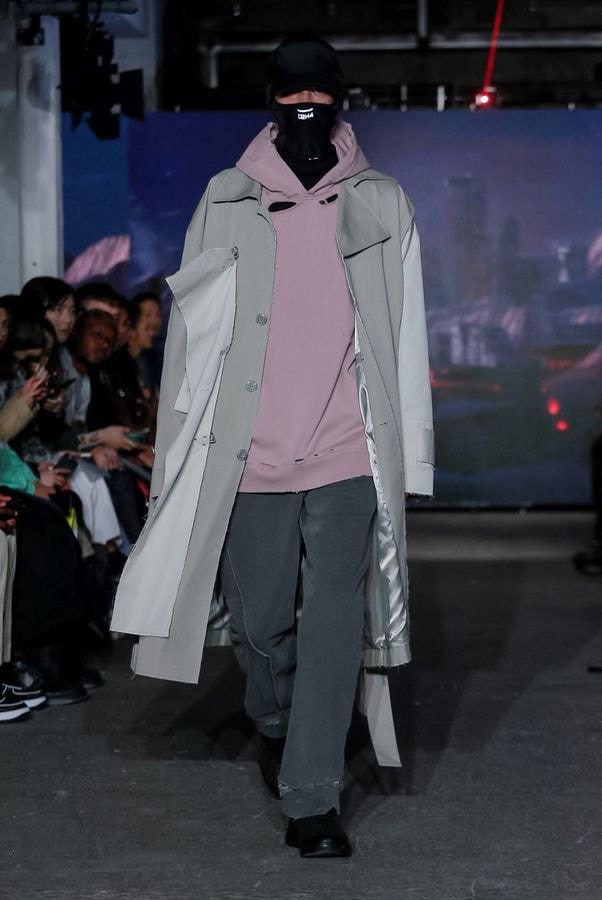 C2H4 Spring/Summer 2020 SS20 London Fashion Week Men's LFWM runways los angeles