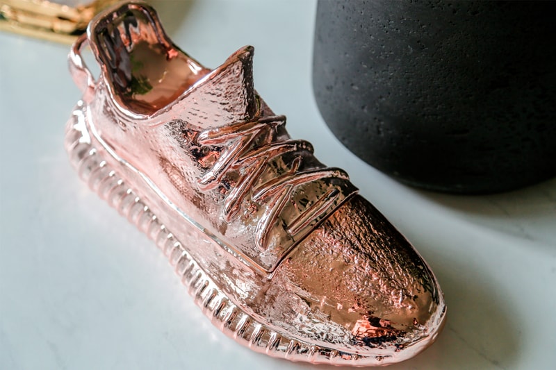 Ceeze YEEZY BOOST 350 V2 Sculpture Release candle holder home decor house interior design 