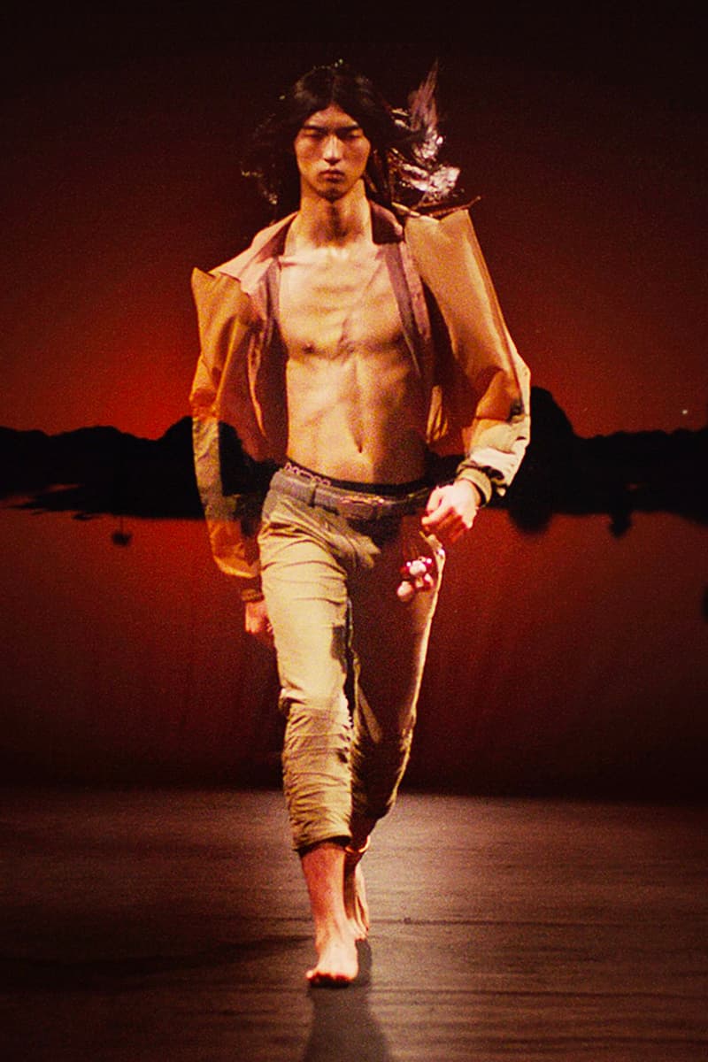 COTTWEILER Spring Summer 2020 Collection Paris Fashion Week Saville Row Tailoring Technical Futuristic Egypt Research Athletic Track pants shirt shoes Backpack projection digital