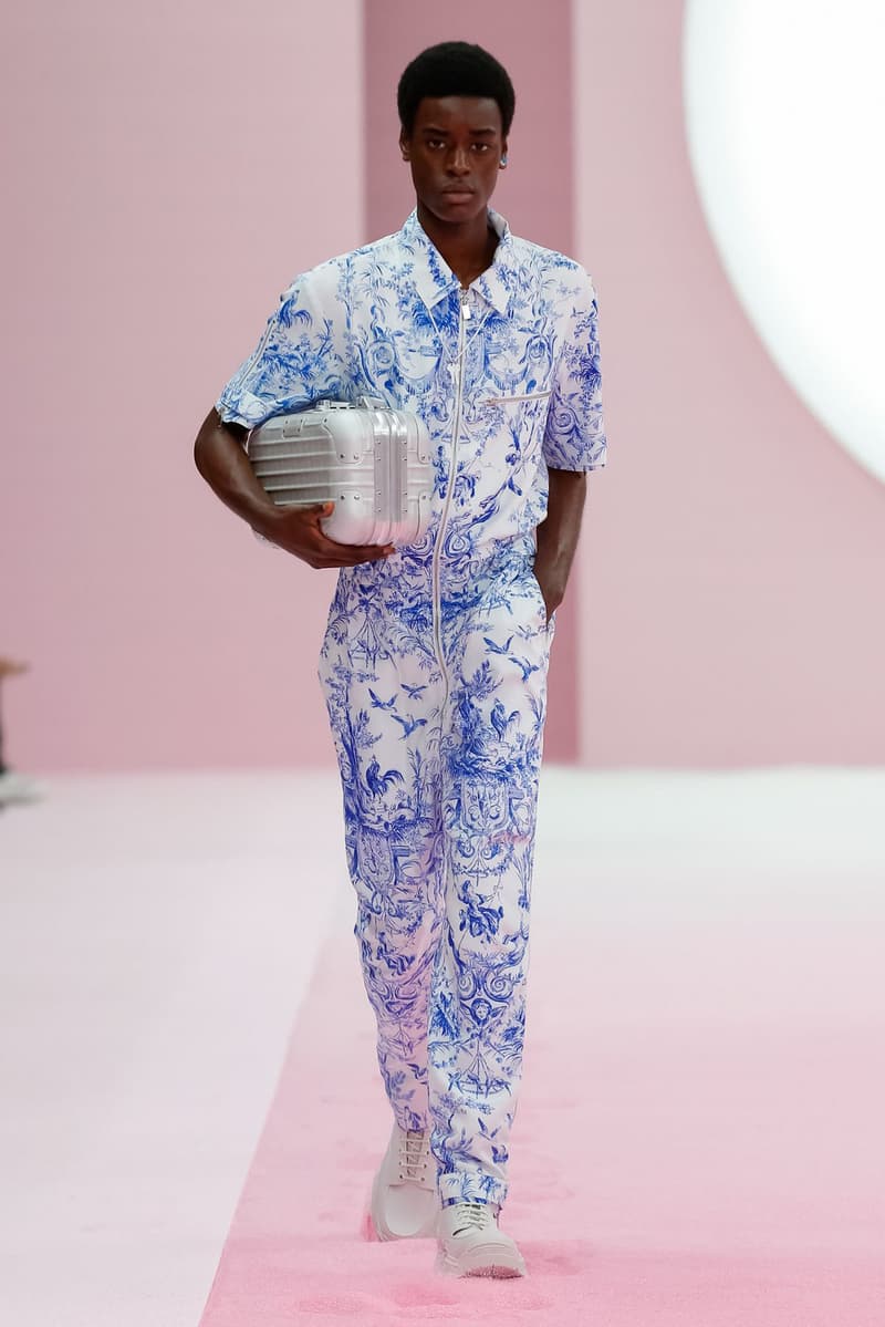 Dior Spring/Summer 2020 Runway Collection at PFW paris fashion week mens ss20 kim jones daniel arsham artist collaboration alyx studio matthew m william yoon jewelry backstage closer look menswear