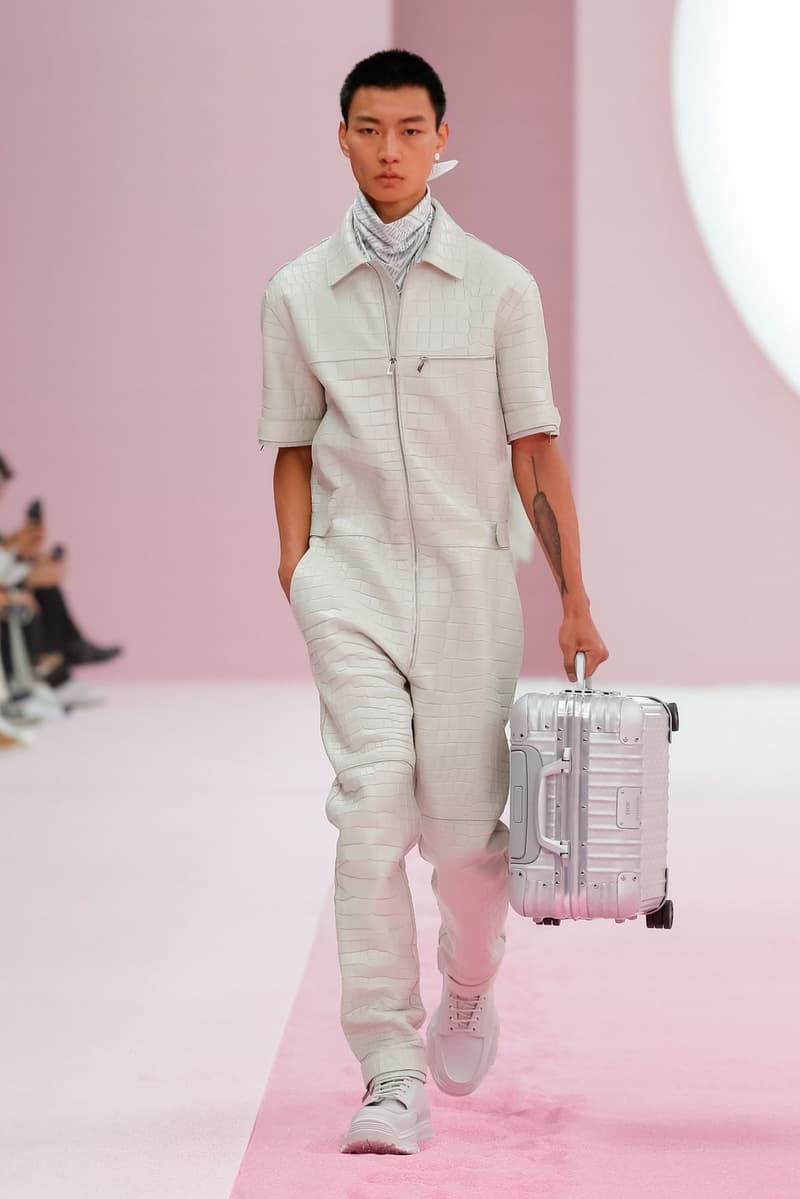 Dior Spring/Summer 2020 Runway Collection at PFW paris fashion week mens ss20 kim jones daniel arsham artist collaboration alyx studio matthew m william yoon jewelry backstage closer look menswear