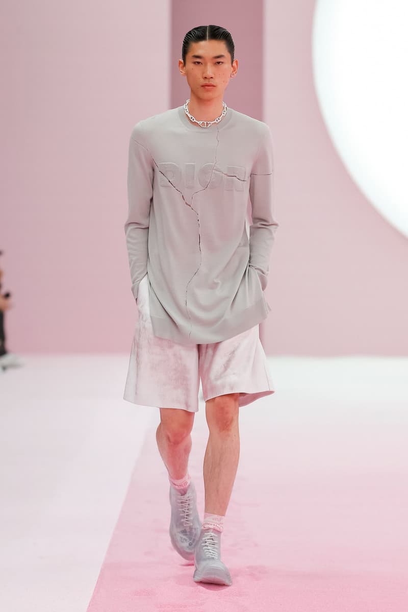 Dior Spring/Summer 2020 Runway Collection at PFW paris fashion week mens ss20 kim jones daniel arsham artist collaboration alyx studio matthew m william yoon jewelry backstage closer look menswear