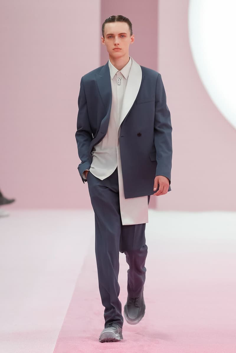 Dior Spring/Summer 2020 Runway Collection at PFW paris fashion week mens ss20 kim jones daniel arsham artist collaboration alyx studio matthew m william yoon jewelry backstage closer look menswear