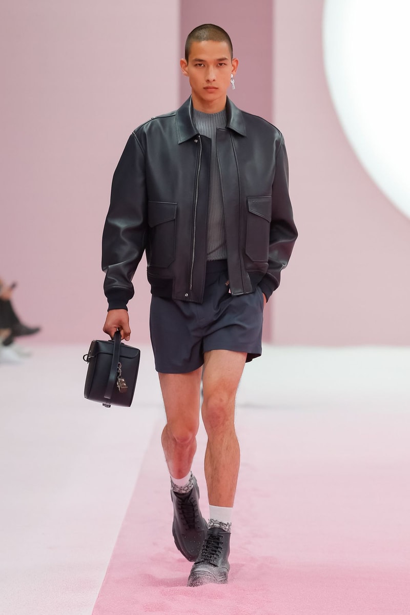 Dior Spring/Summer 2020 Runway Collection at PFW paris fashion week mens ss20 kim jones daniel arsham artist collaboration alyx studio matthew m william yoon jewelry backstage closer look menswear