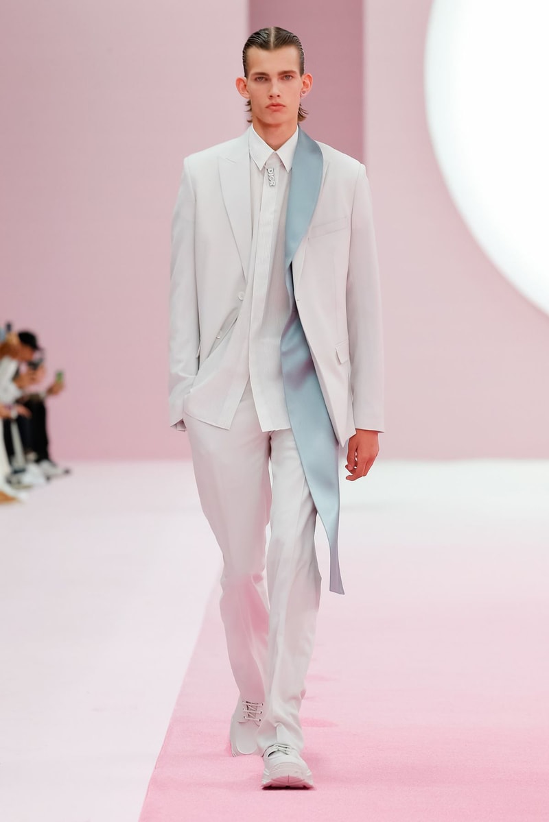 Dior Spring/Summer 2020 Runway Collection at PFW paris fashion week mens ss20 kim jones daniel arsham artist collaboration alyx studio matthew m william yoon jewelry backstage closer look menswear