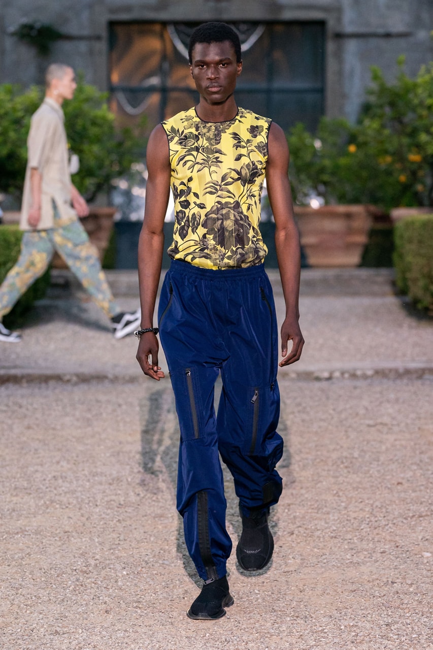 Givenchy Spring/Summer 2020 Pitti Uomo SS20 Pitti 97 Claire Waight Keller Korean Street Culture