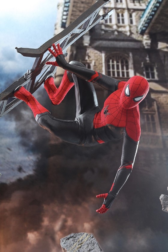 Hot Toys Spider Man Far From Home 1 6th Model marvel avengers tom holland peter parker cinematic universe figure collectible 