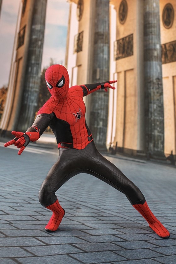 Hot Toys Spider Man Far From Home 1 6th Model marvel avengers tom holland peter parker cinematic universe figure collectible 