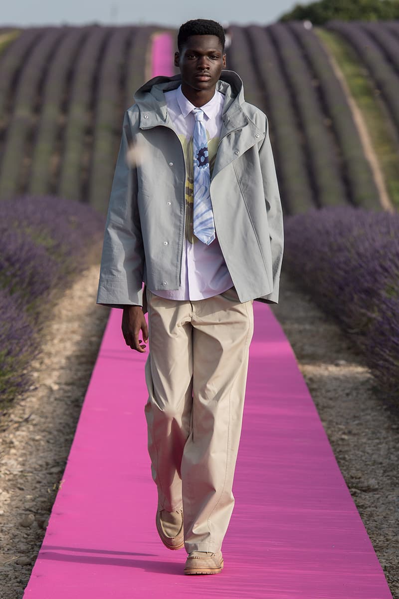 Jacquemus Spring/Summer 2020 Show "Le Coup de Soleil" The Sunburn Paris Fashion Week Men's SS20 Runway Collection Closer Look Review Best Looks Simon Porte Fashion Swarovski Collaboration