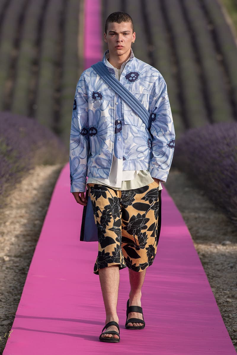 Jacquemus Spring/Summer 2020 Show "Le Coup de Soleil" The Sunburn Paris Fashion Week Men's SS20 Runway Collection Closer Look Review Best Looks Simon Porte Fashion Swarovski Collaboration