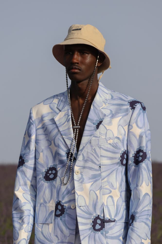 Jacquemus Spring/Summer 2020 Show "Le Coup de Soleil" The Sunburn Paris Fashion Week Men's SS20 Runway Collection Closer Look Review Best Looks Simon Porte Fashion Swarovski Collaboration