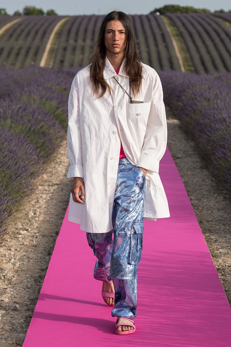 Jacquemus Spring/Summer 2020 Show "Le Coup de Soleil" The Sunburn Paris Fashion Week Men's SS20 Runway Collection Closer Look Review Best Looks Simon Porte Fashion Swarovski Collaboration