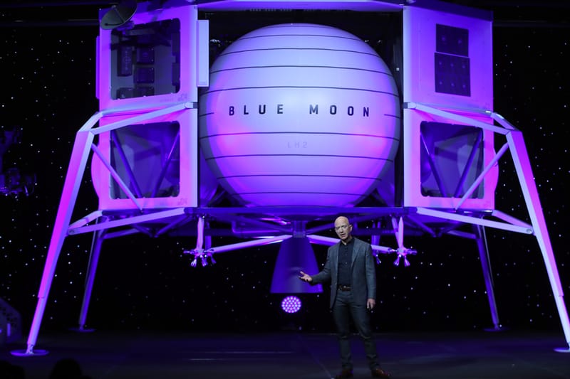 Jeff Bezos' Blue Origin Has Assembled a Superteam to Send Astronauts to the Moon (UPDATE)