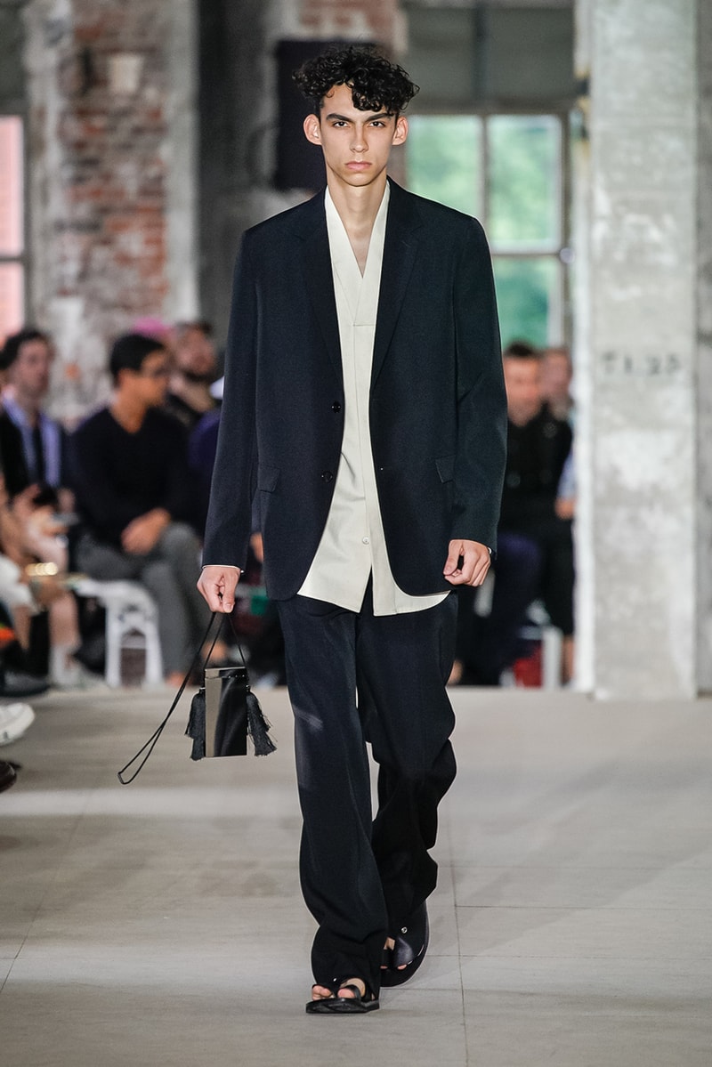 jil sander spring summer 2020 mens collection runway show paris fashion week 
