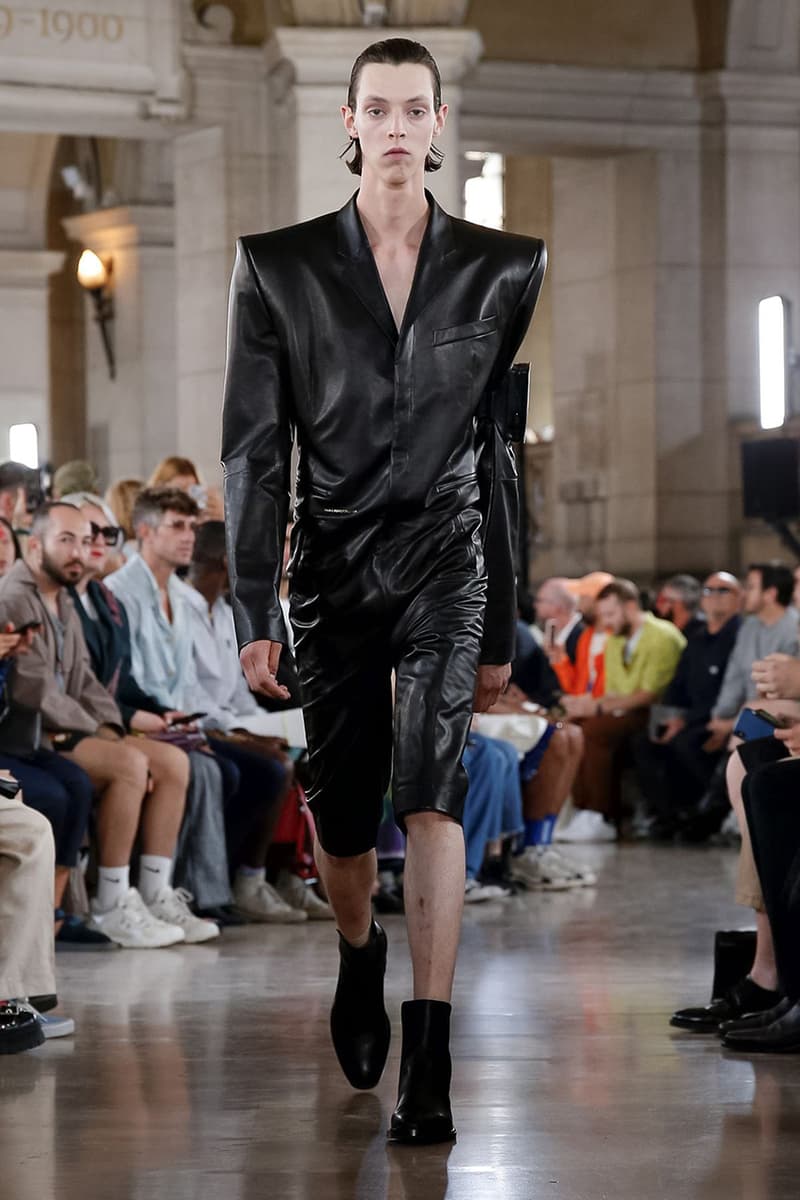 JUUN. J Paris Fashion Week Men's 2020 Spring/Summer 2020 Runway Presentation Men's Women's Collection Closer Look Images Shots Leather Technical Gothic Future Military Inspired Outerwear