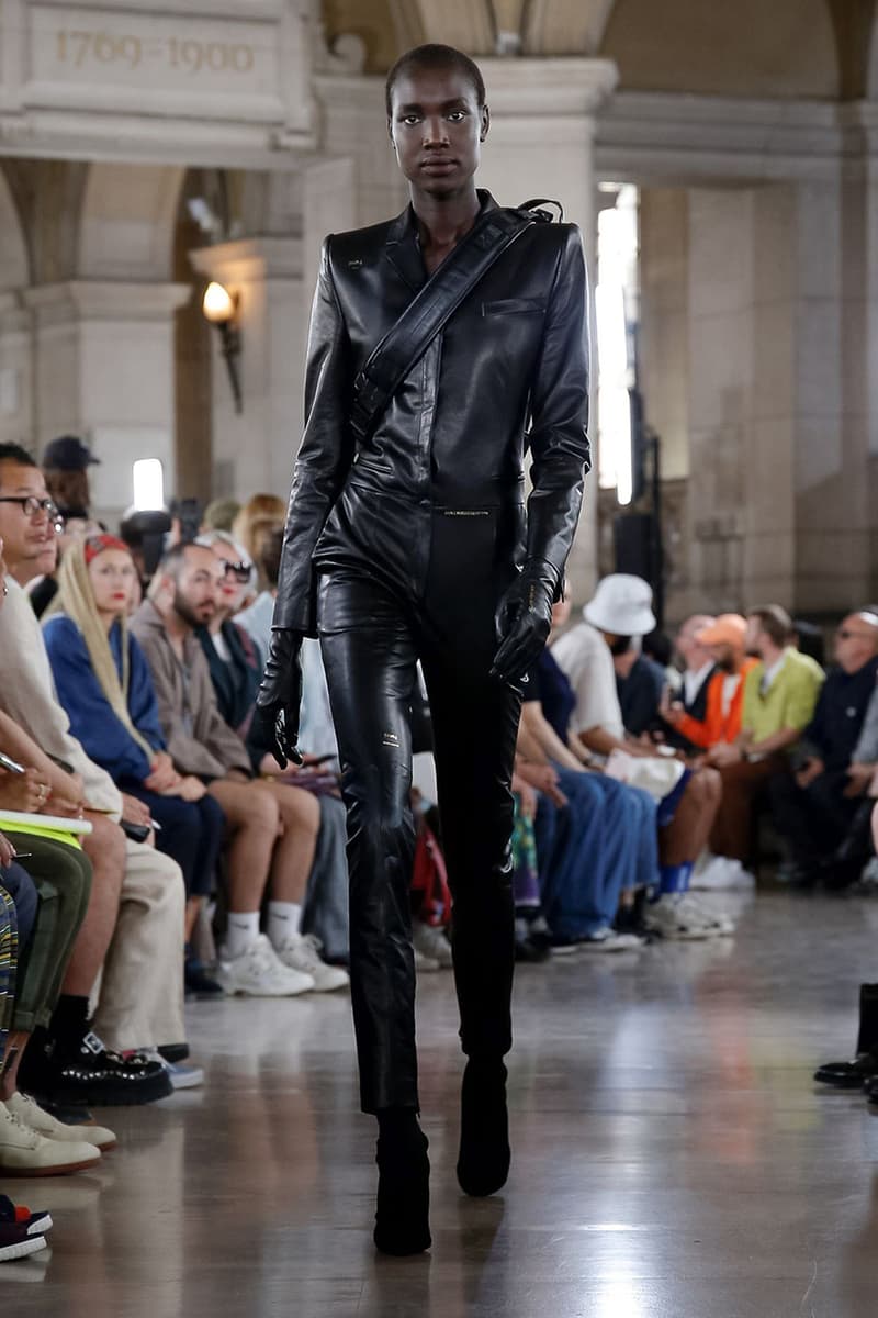 JUUN. J Paris Fashion Week Men's 2020 Spring/Summer 2020 Runway Presentation Men's Women's Collection Closer Look Images Shots Leather Technical Gothic Future Military Inspired Outerwear