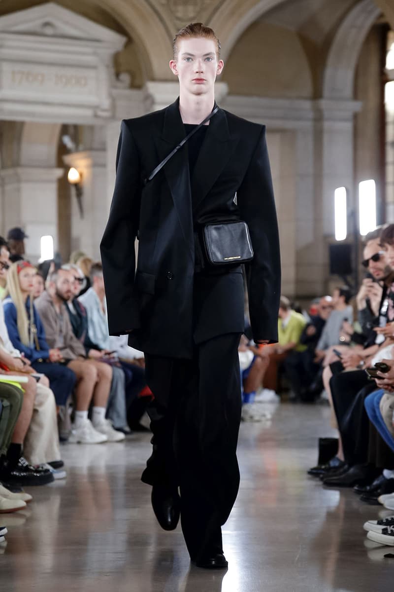 JUUN. J Paris Fashion Week Men's 2020 Spring/Summer 2020 Runway Presentation Men's Women's Collection Closer Look Images Shots Leather Technical Gothic Future Military Inspired Outerwear