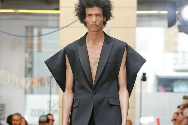 JW Anderson Mixes Tailored Cuts With Knits for SS20