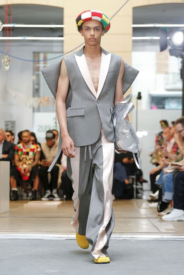 JW Anderson SS20 Paris Fashion Week Runway Show spring summer 2020 Jonathan Anderson