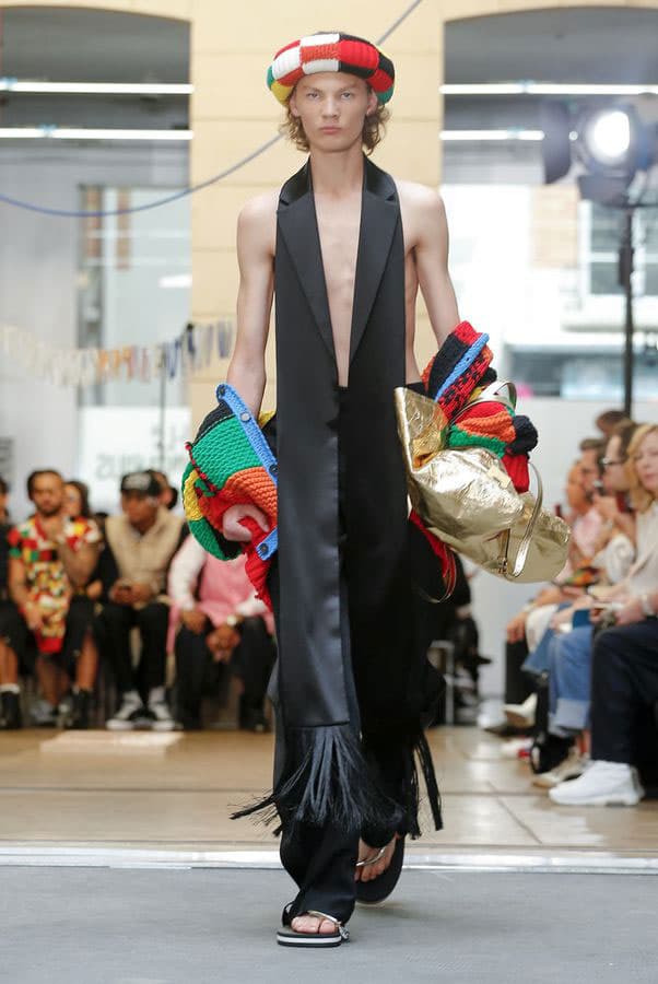 JW Anderson SS20 Paris Fashion Week Runway Show spring summer 2020 Jonathan Anderson
