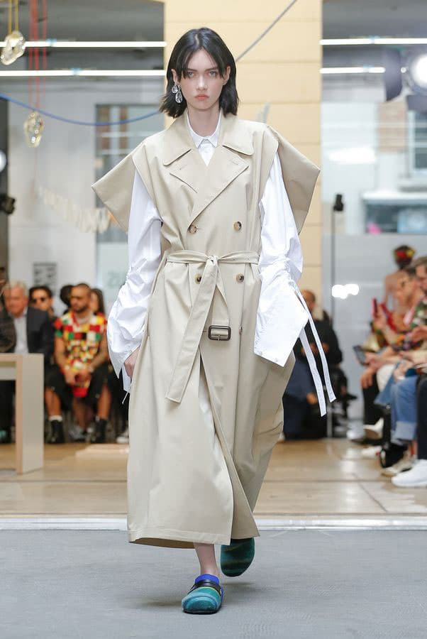 JW Anderson SS20 Paris Fashion Week Runway Show spring summer 2020 Jonathan Anderson