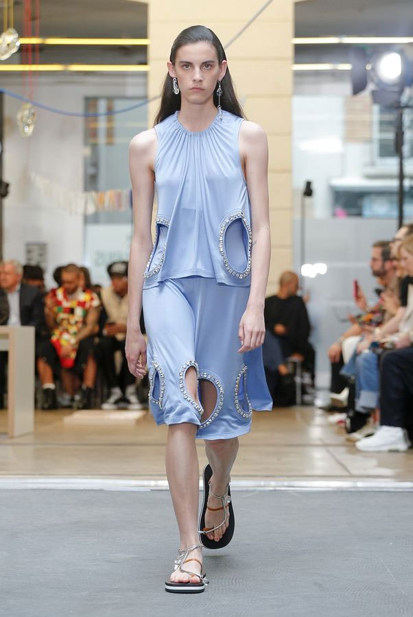 JW Anderson SS20 Paris Fashion Week Runway Show spring summer 2020 Jonathan Anderson