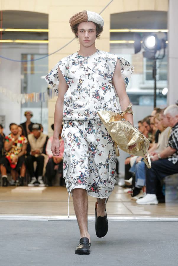JW Anderson SS20 Paris Fashion Week Runway Show spring summer 2020 Jonathan Anderson