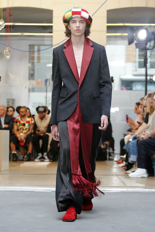 JW Anderson SS20 Paris Fashion Week Runway Show spring summer 2020 Jonathan Anderson