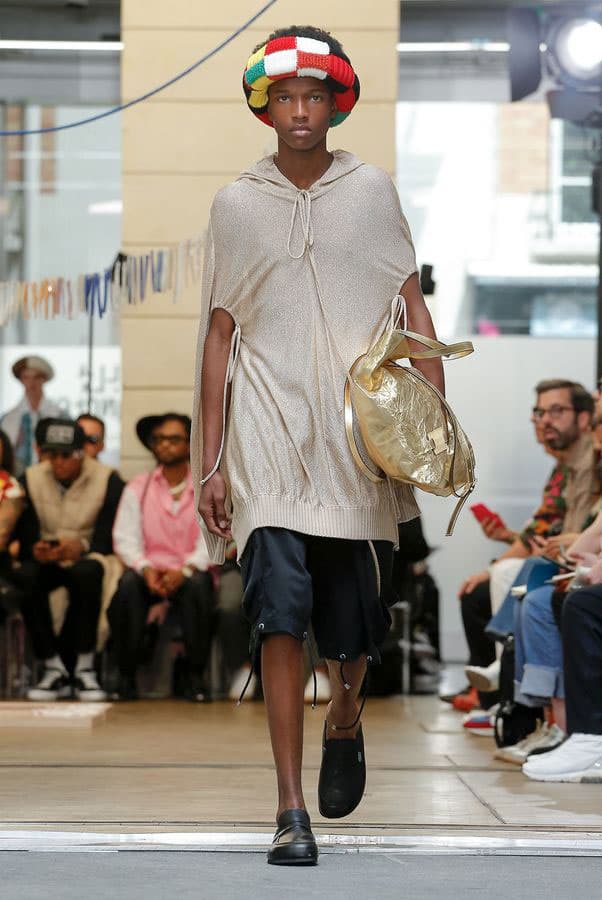 JW Anderson SS20 Paris Fashion Week Runway Show spring summer 2020 Jonathan Anderson