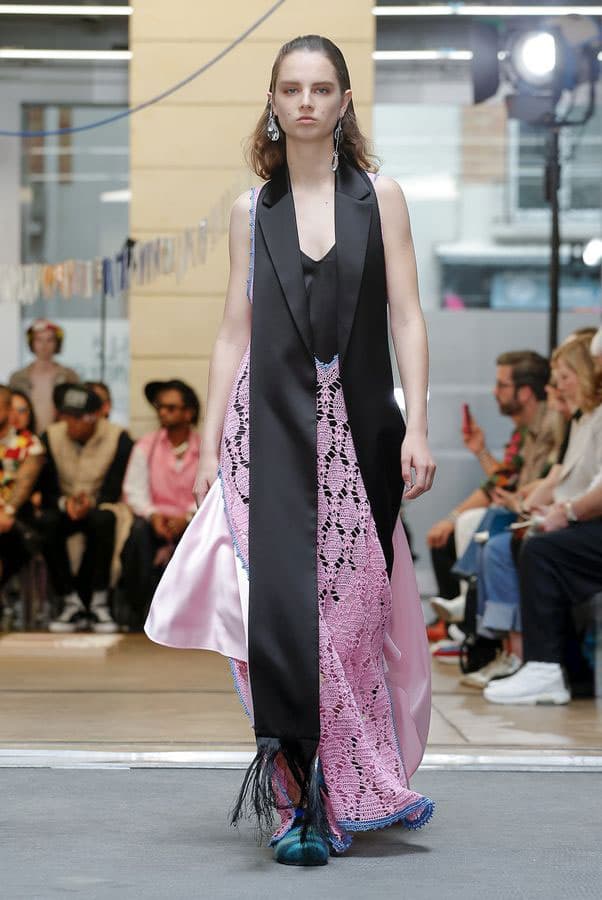 JW Anderson SS20 Paris Fashion Week Runway Show spring summer 2020 Jonathan Anderson