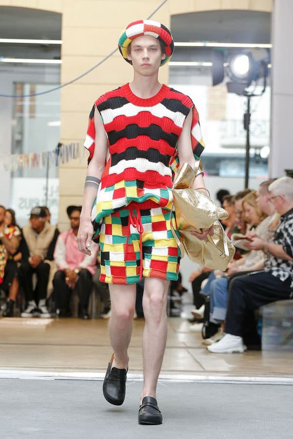 JW Anderson SS20 Paris Fashion Week Runway Show spring summer 2020 Jonathan Anderson