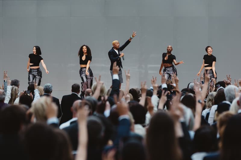 chanel fendi karl lagerfeld paris memorial tribute performances grand palais pharrell williams gigi hadid tilda swinton 