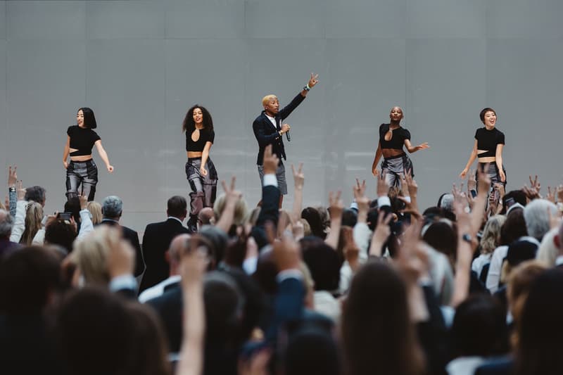 chanel fendi karl lagerfeld paris memorial tribute performances grand palais pharrell williams gigi hadid tilda swinton