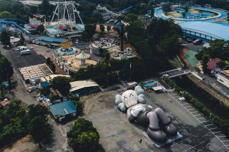 KAWS HOLIDAY Japan Camping Exhibition Mount Fuji