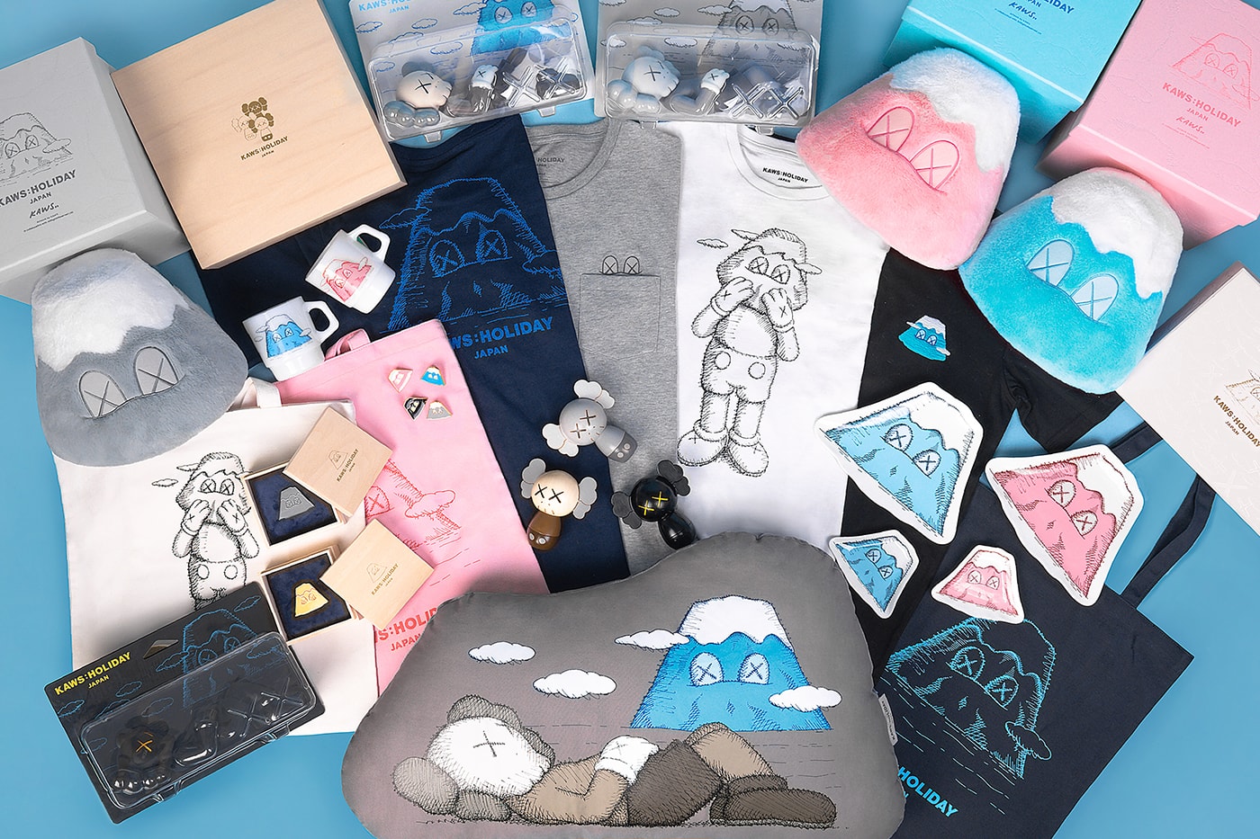 KAWS HOLIDAY Japan Camping Exhibition Mount Fuji