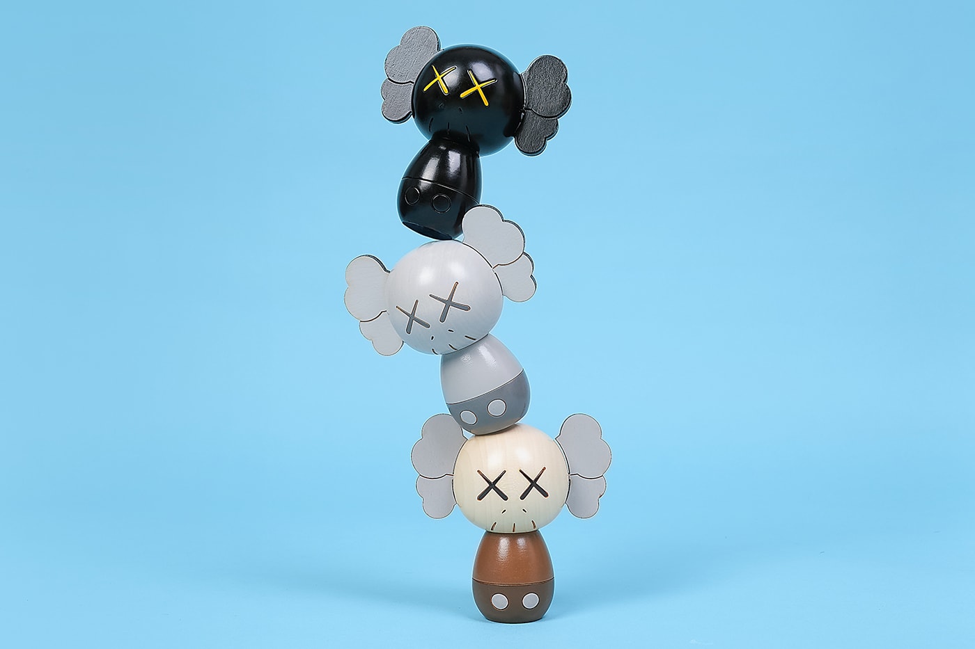 KAWS HOLIDAY Japan Camping Exhibition Mount Fuji