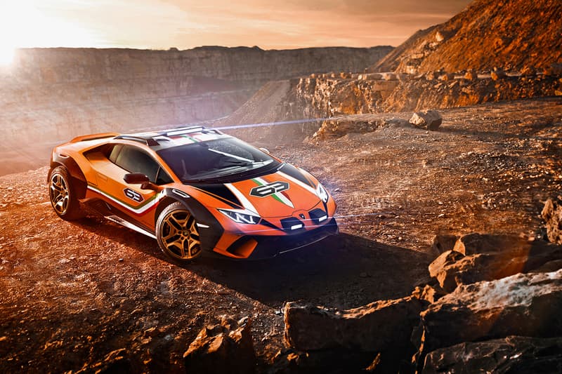 Lamborghini Huracán Sterrato Off-Road Four Wheel Drive All Terrain Suspension 5.2 Litre V10 Engine 640 BHP Dinamica Veicolo Integrata