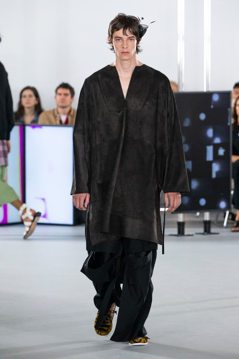 loewe spring summer 2020 mens runway show collection paris fashion week 