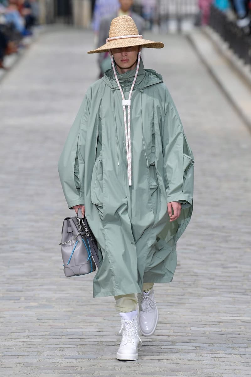 Louis Vuitton SS20 Paris Fashion Week Runway Show mens spring summer 2020 virgil abloh Héctor Bellerín