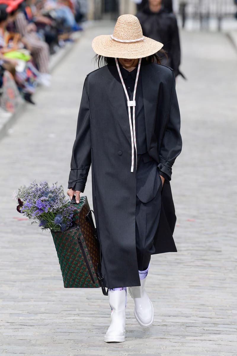 Louis Vuitton SS20 Paris Fashion Week Runway Show mens spring summer 2020 virgil abloh Héctor Bellerín