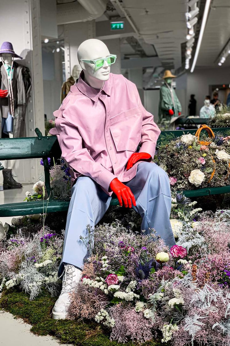 Louis Vuitton Spring/Summer 2020 Runway Details showroom collection ss20 paris fashion week virgil abloh pfw menswear trunk duffel bag sneakers shoes 503 high top 