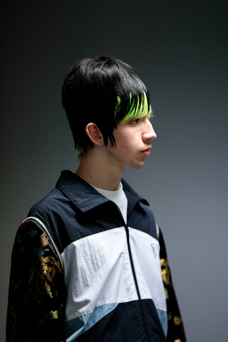 Martine rose london nike spring summer 2020 fashion week mens backstage look closer look promising britain badge t-shirt shirt jersey sweatshirt trouser sneaker trainers