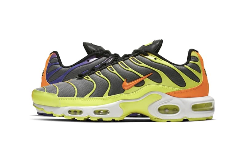 Nike Air Max Plus Tn "Color Flip" Pack China Release Information Closer Look Toy Story Buzz Lightyear Colorway Green Orange Purple White Gradient Design