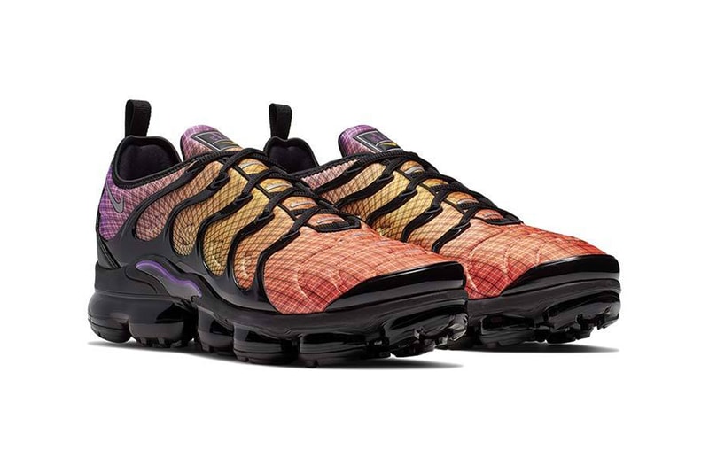 nike air vapormax plus sunset colorway sneaker release bright crimson reflect silver black 