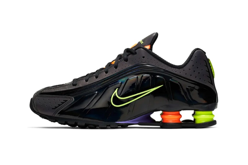 Nike Shox R4 'Black Glow,' 'White Flash' Releases |