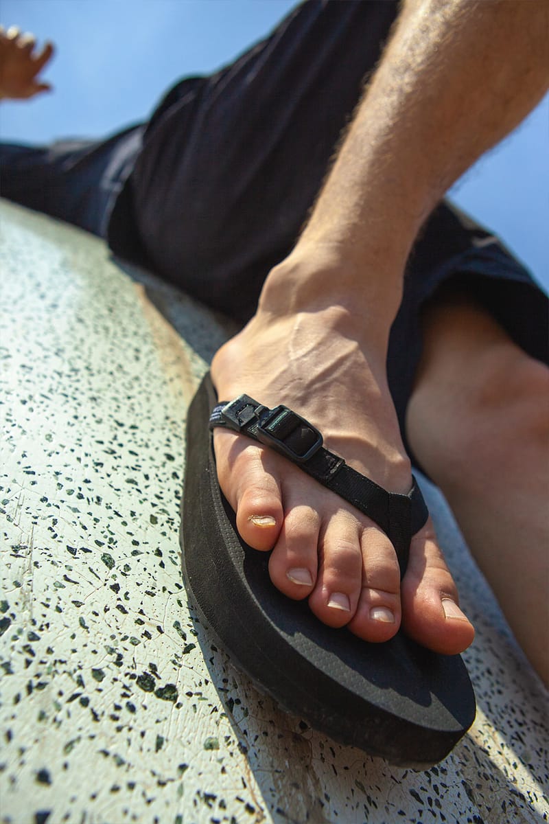 hunter beach sandal