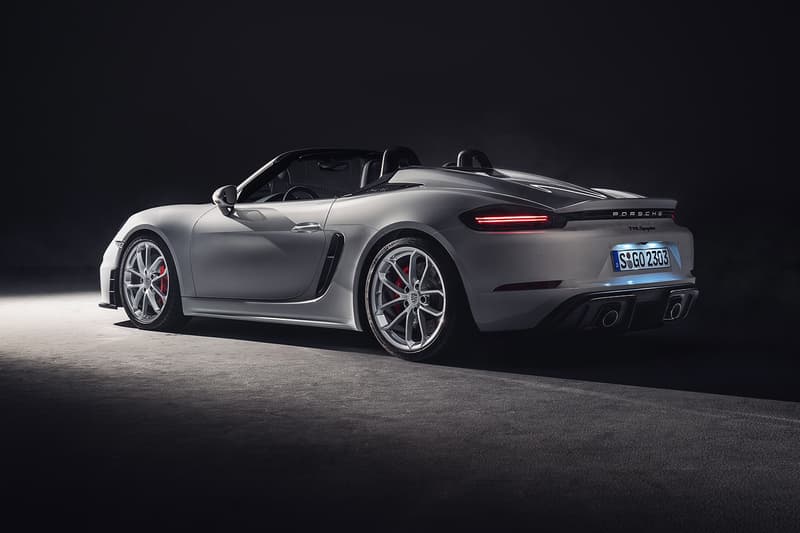 Porsche 718 Cayman GT4 and Spyder Release Info luxury sportscar cars racing motorsport german engineering 