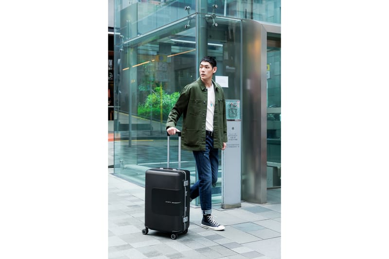 samsonite evoa suitcase