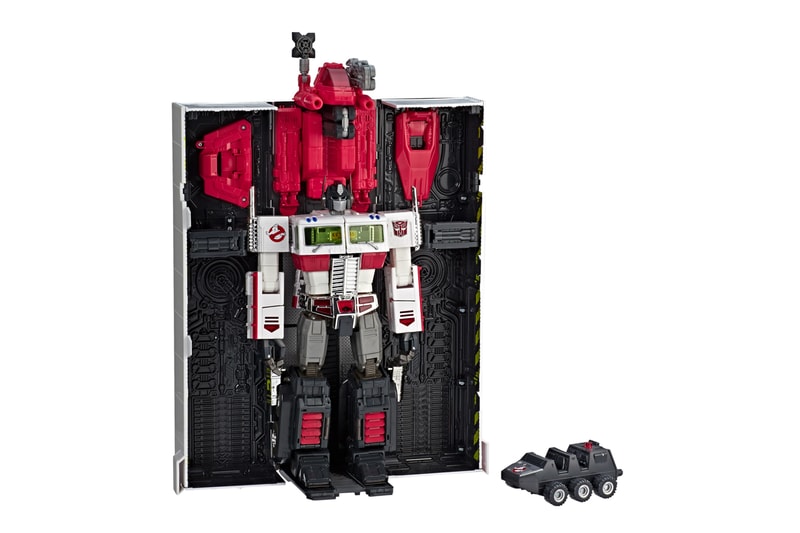 Transformers Ghostbusters MP 10G OPTIMUS PRIME ECTO 35 NTWRK San Diego Comic-Con International Ghost Trap Roller Slimer 1984 35 years Ghostbusters Fan Fest Ernie Hudson